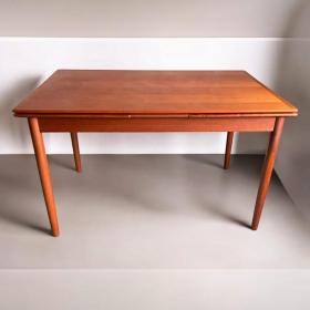 丹麦设计 - Willy Sigh 设计，H. Sigh and Sons Mobelfabrik 制造的可伸缩柚木餐桌 - 60 年代