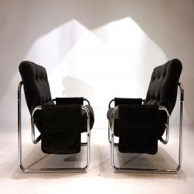 Johan Bertil Häggström 设计 Herlag 镀铬悬臂椅两件套，1970年