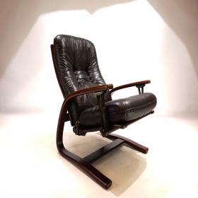 Arnt Lande设计的Westnofa The Panter皮革休闲椅，1970年代