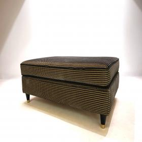 Pierre Cardin脚凳，1970年代