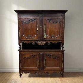 巨型古董餐边柜 | 布列塔尼家具 约1750年 | 栗木实木