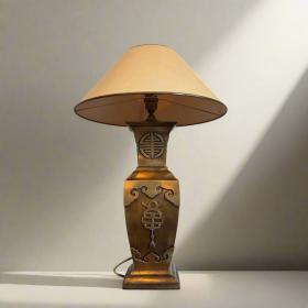 亚洲古董台灯 | 黄铜