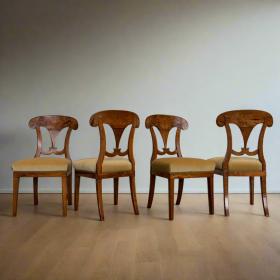 古董铲背椅 | 约1820年比德迈尔时期 | 胡桃木 | 4把
